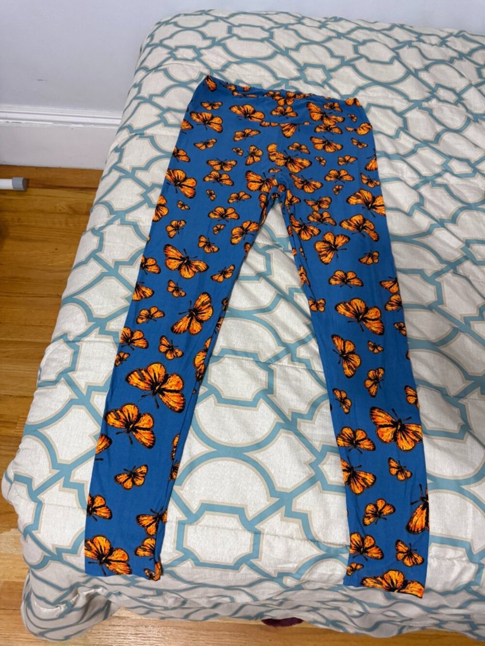 NWOT LuLaRoe Blue Orange Butterfly Leggings Tall & Curvy 💙